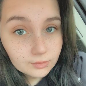 Meet your Posher, Hayley